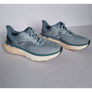 Hoka One One Women's Arahi 5 Running Shoes. Size 9B